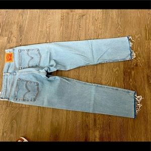 Levi’s straight wedgie 26